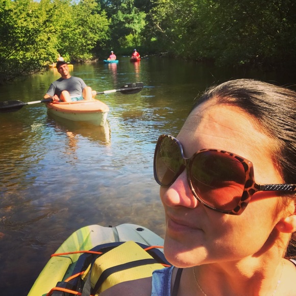 Meet your Posher, Ellie - Picture 5 of 7